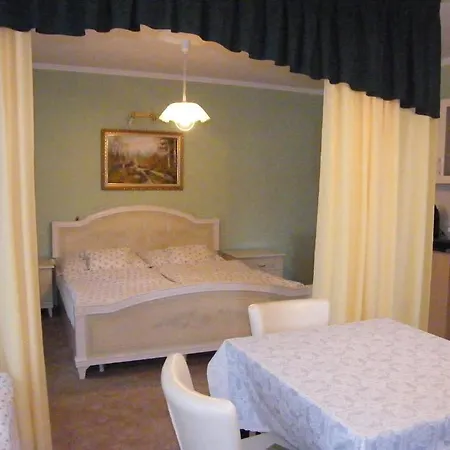 Aranyszarvas Vendeghaz Guest house 2*